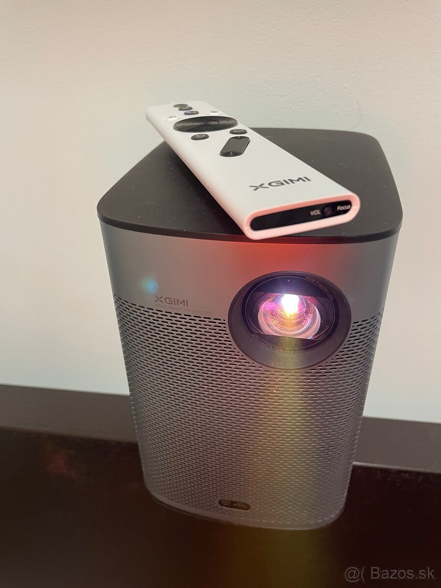 Xgimi halo plus