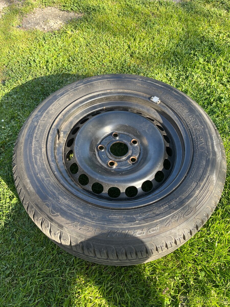 Pneumatika 205/60 r15 91v