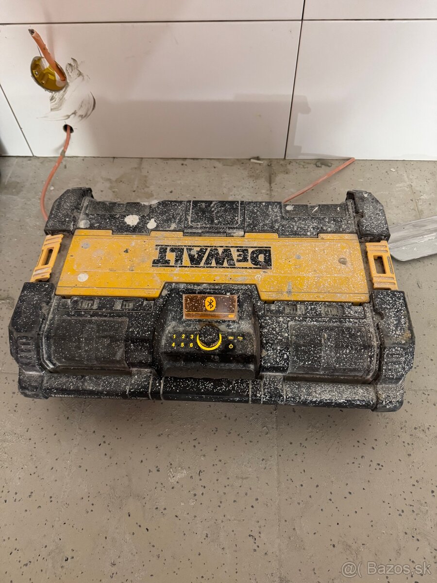 Dewalt stavebné rádio-bluetooth speaker