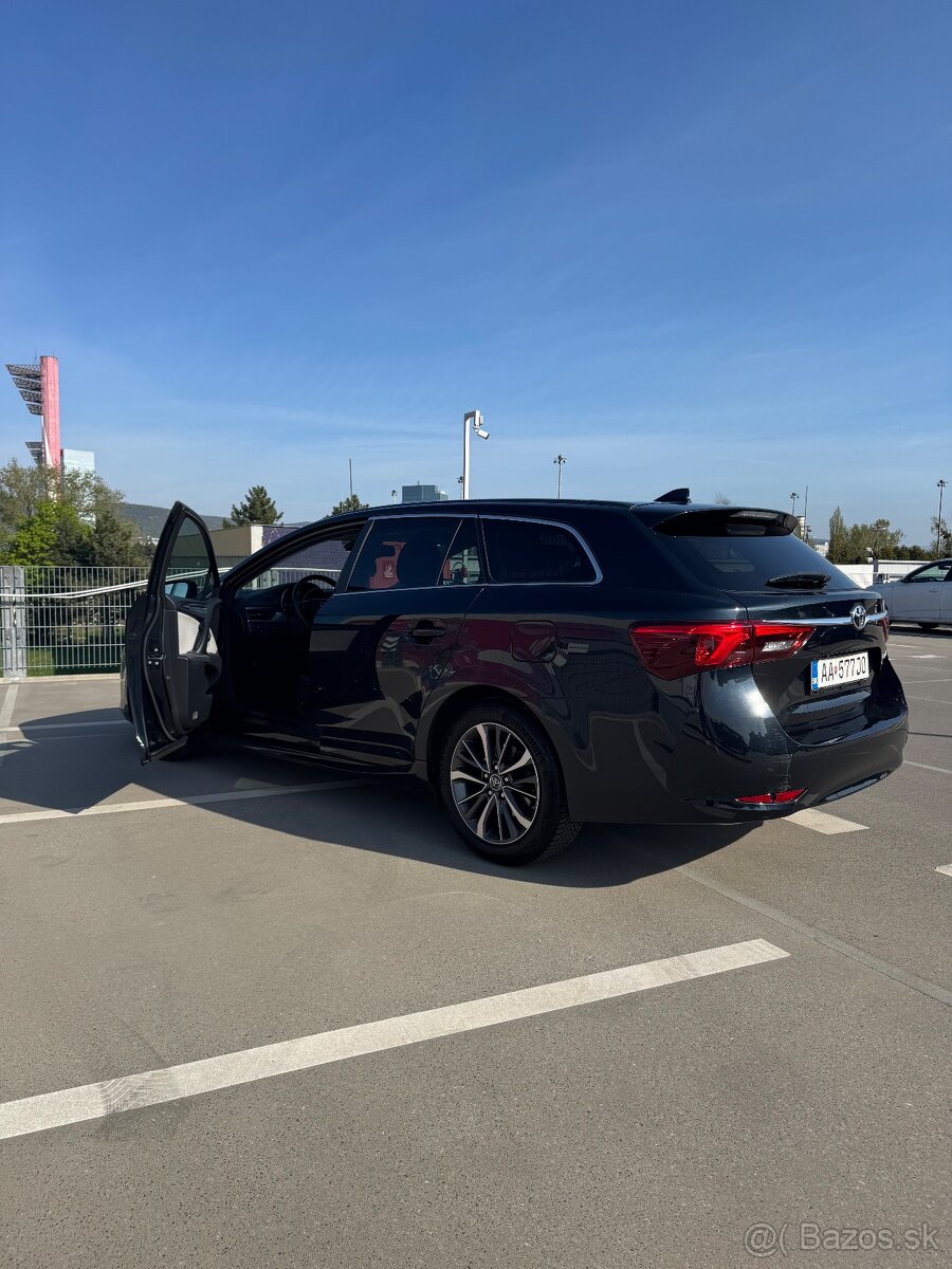 Toyota Avensis Combi 2.0 D-4D, r.v. 2017