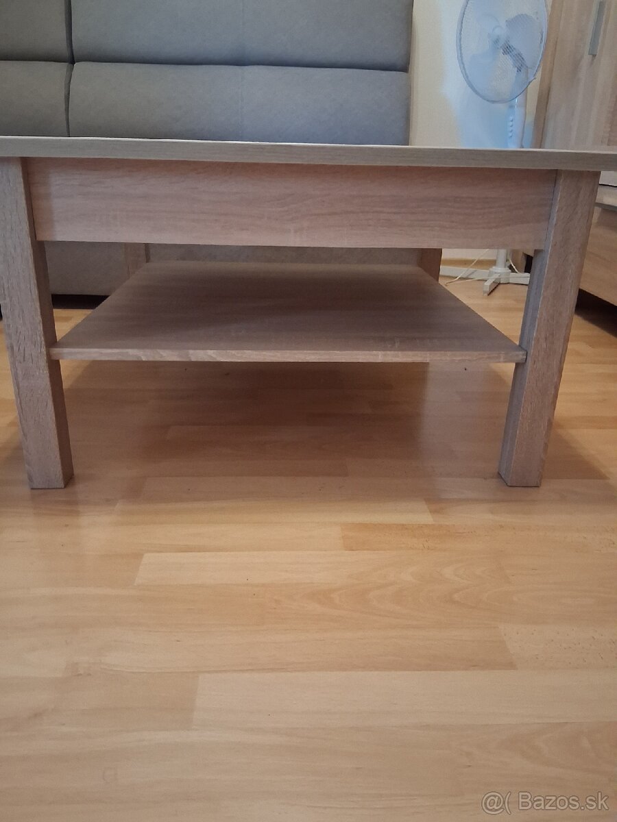 Stolík