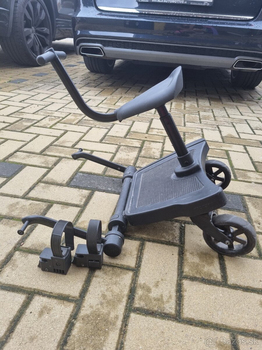 Nášlapník na kočiar pre súrodenca
