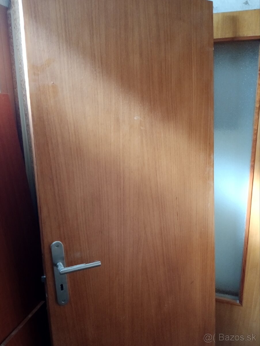 Bezfalcove dvere zachovale