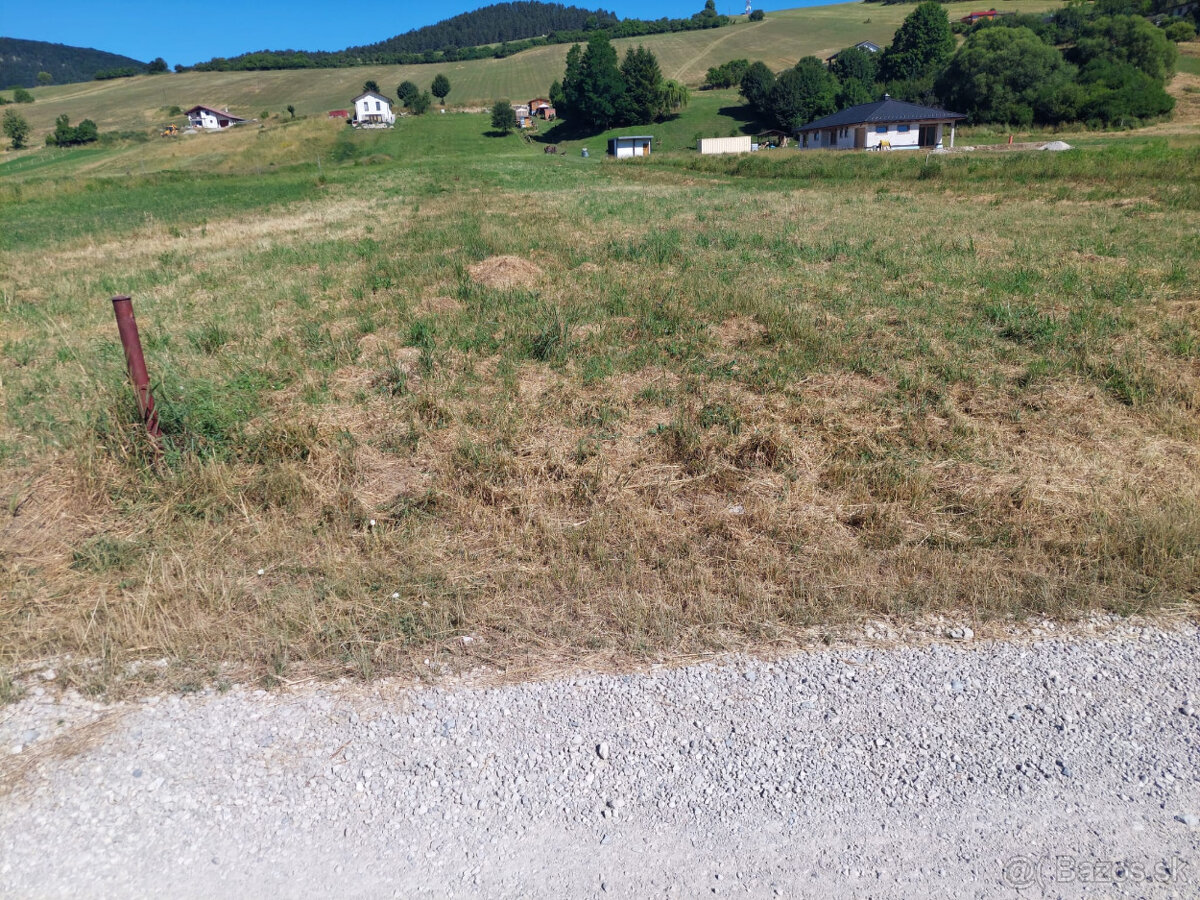 PREDAJ STAVEBNÝ POZEMOK ZBYŇOV + DOHODA