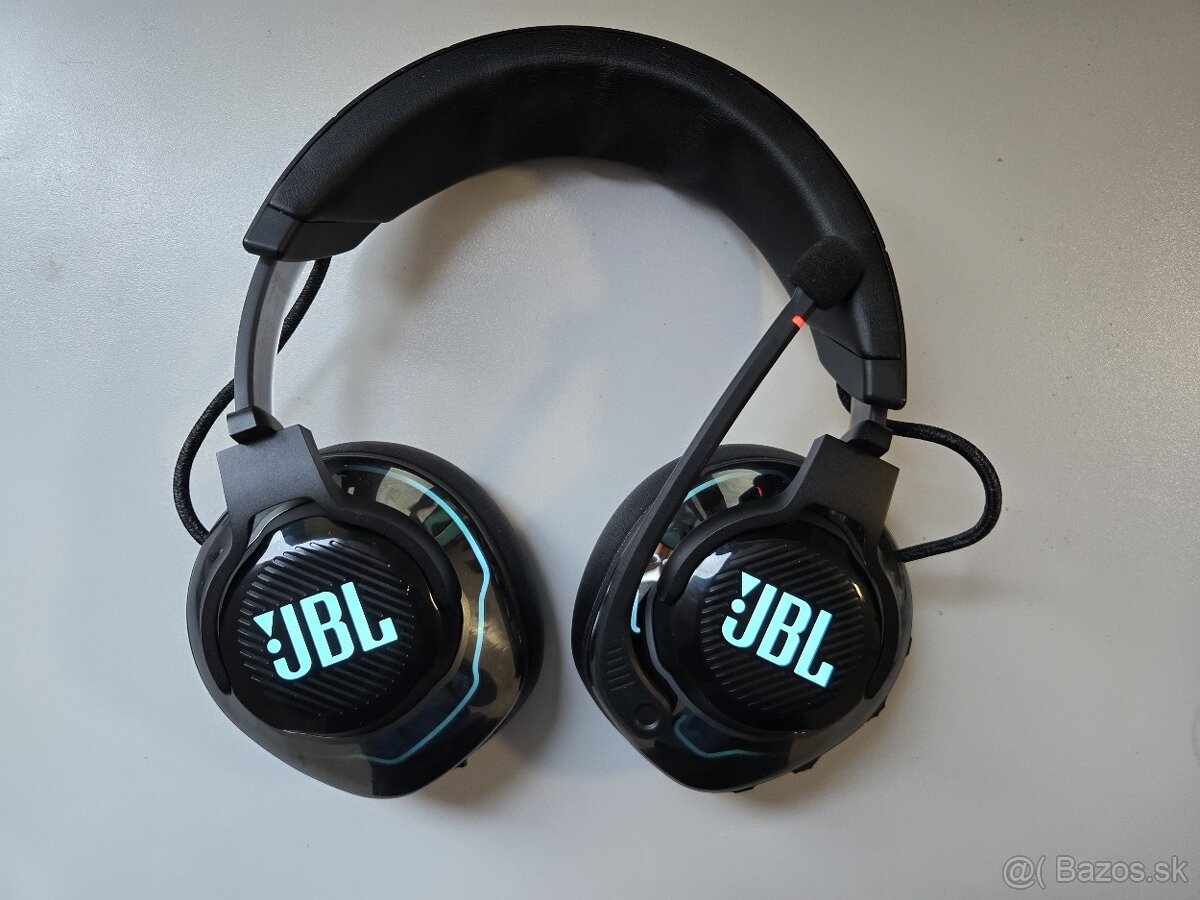 JBL Quantum 910 bezdrôtové sluchadlá