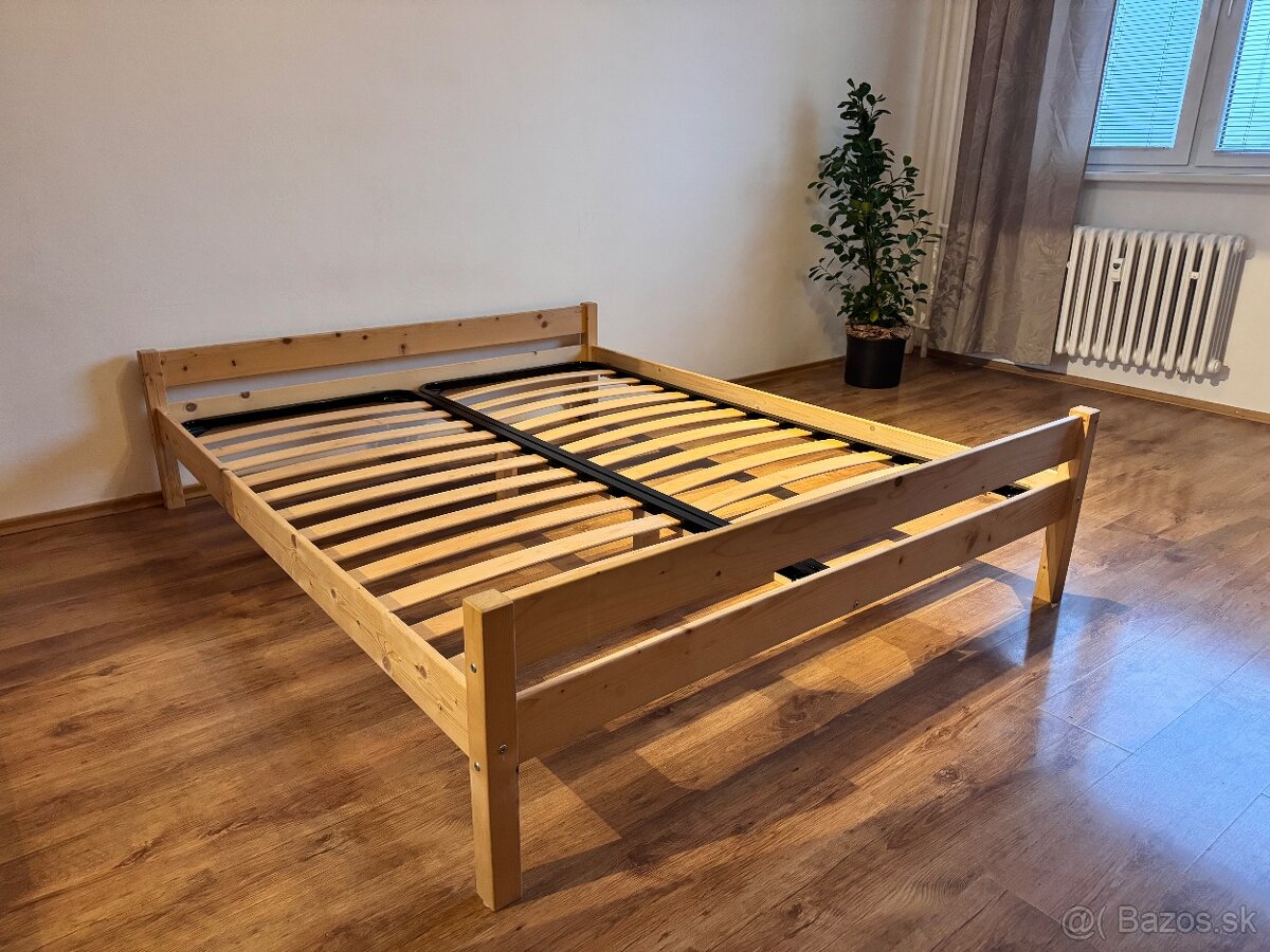 Darujem drevenu manzelsku postel 160x200, BA- Dubravka