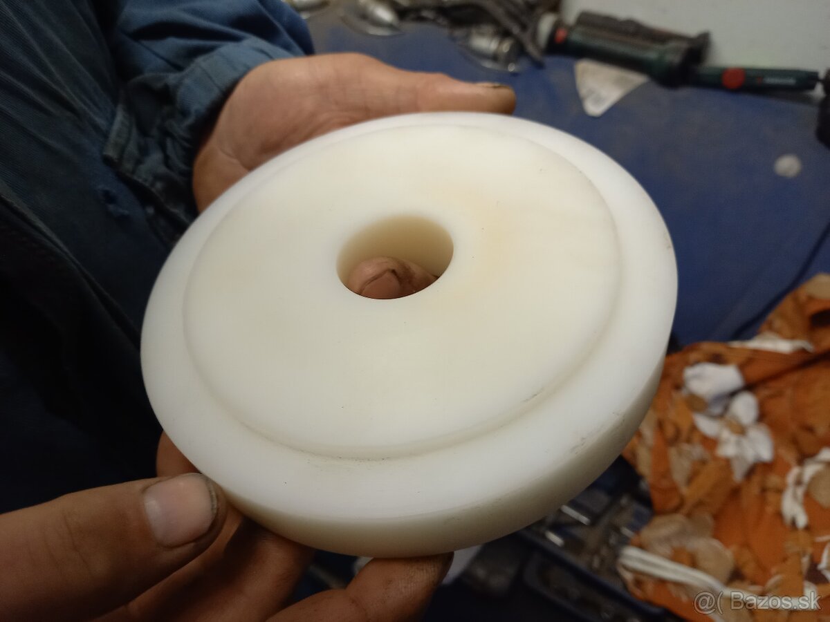 Predám vymedzovací kus na vyvažovanie Iveco kolies