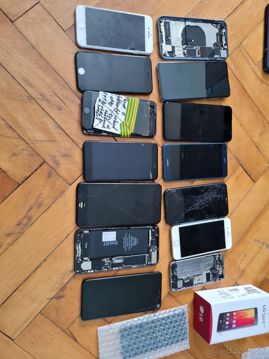 Predám telefóny na diely