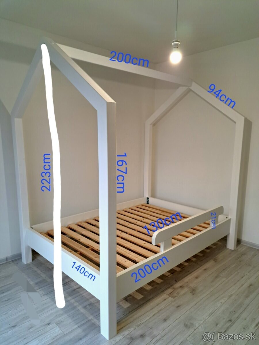 posteľ DOMČEK