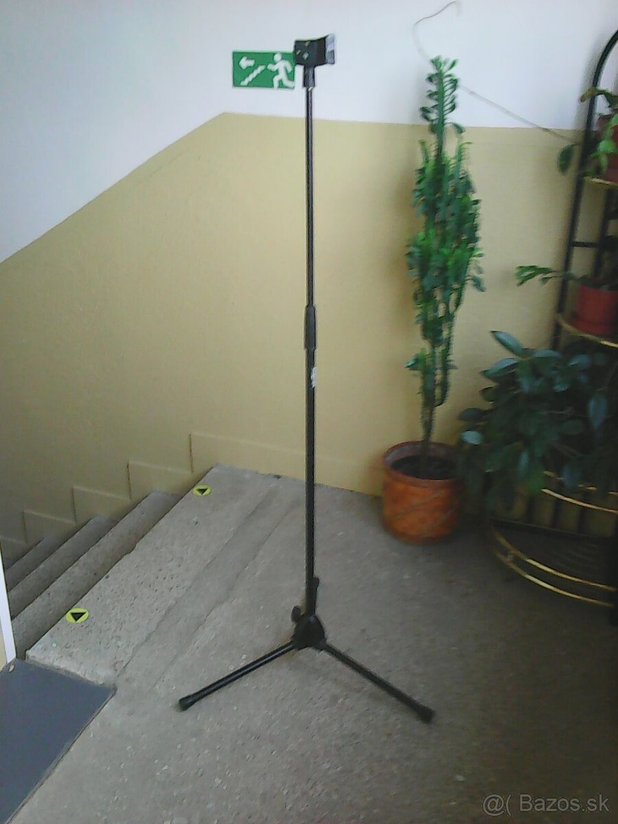 Mikrofónový stojan