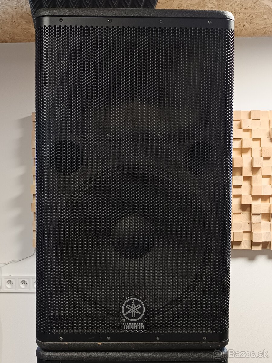 Yamaha DSR 115 a Yamaha DSR 118