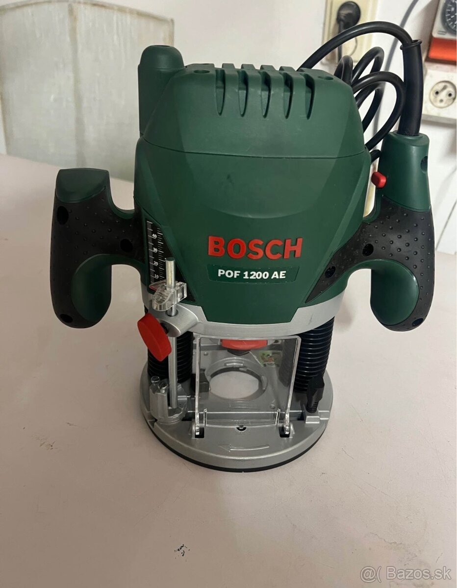 Bosch POF 1200AE
