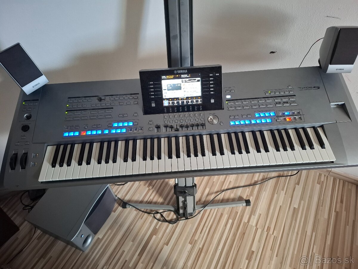 TYROS 5 76 s original ozvučením