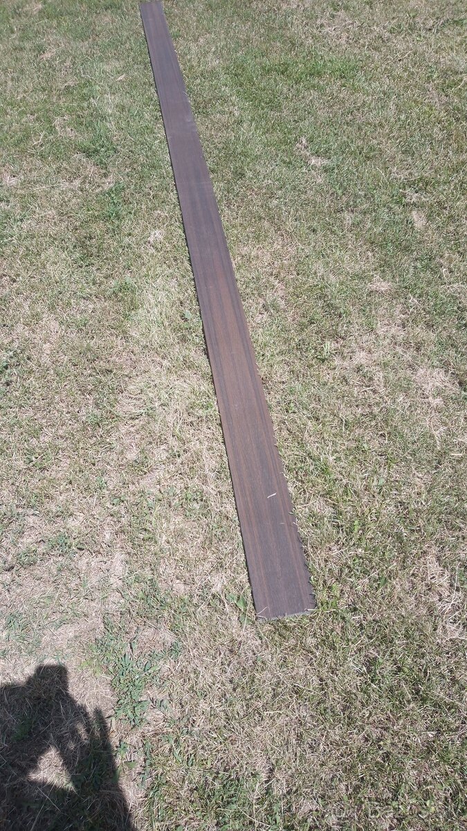 predam drevoplastove laty, plotovky