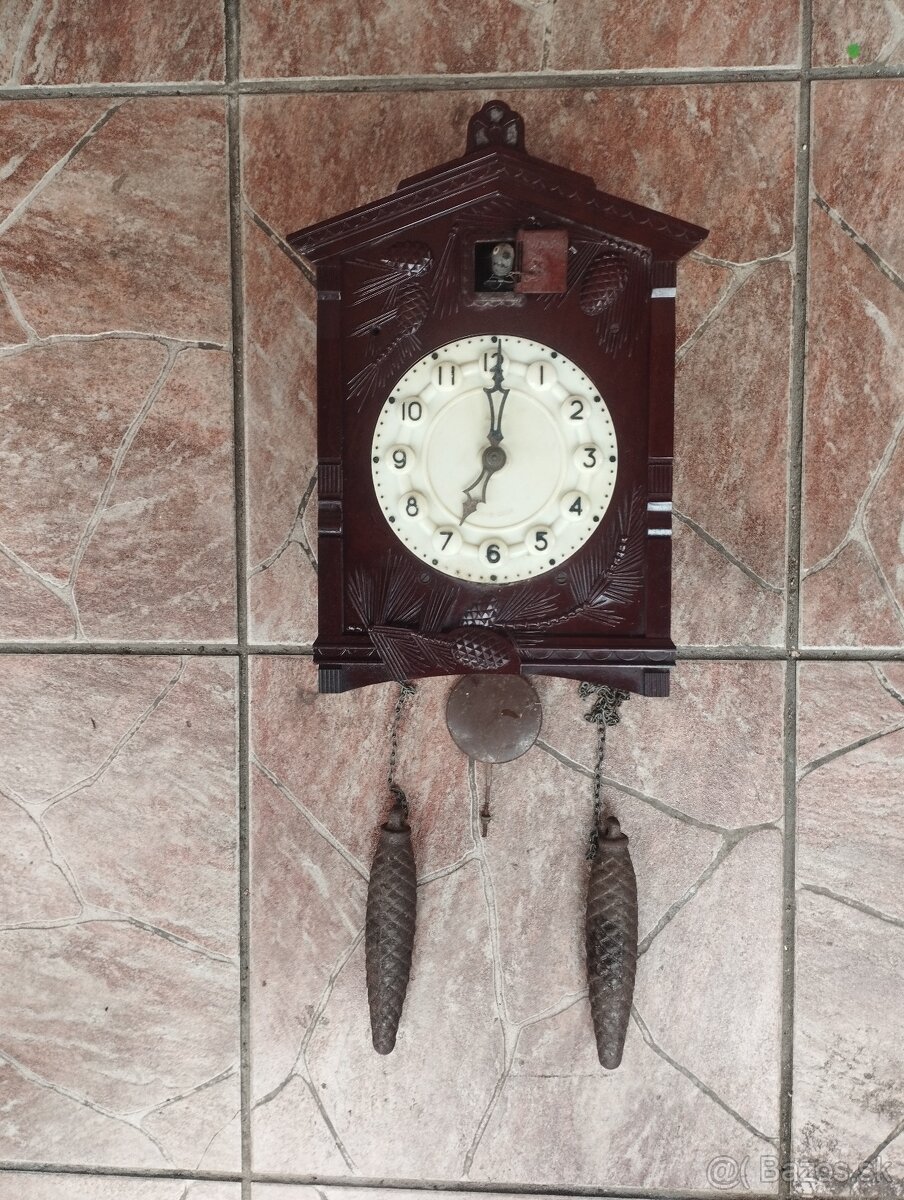 Kukučkove hodiny ,porcelánové hodiny, krbové hodiny