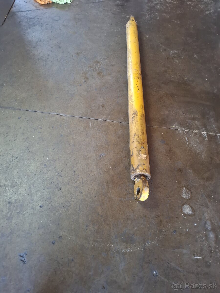 Hydraulický valec dvojčinný