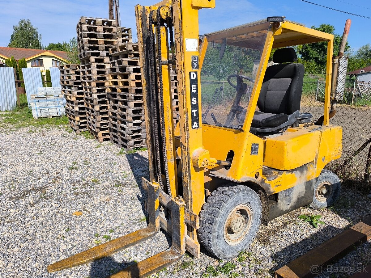 Predám vysokozdvižný vozík - pokazený motor