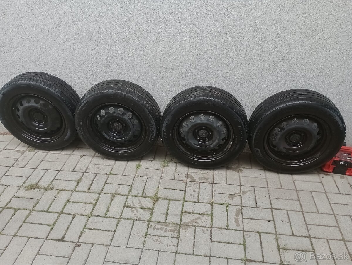Letné pneu Michelin 205/60 R16