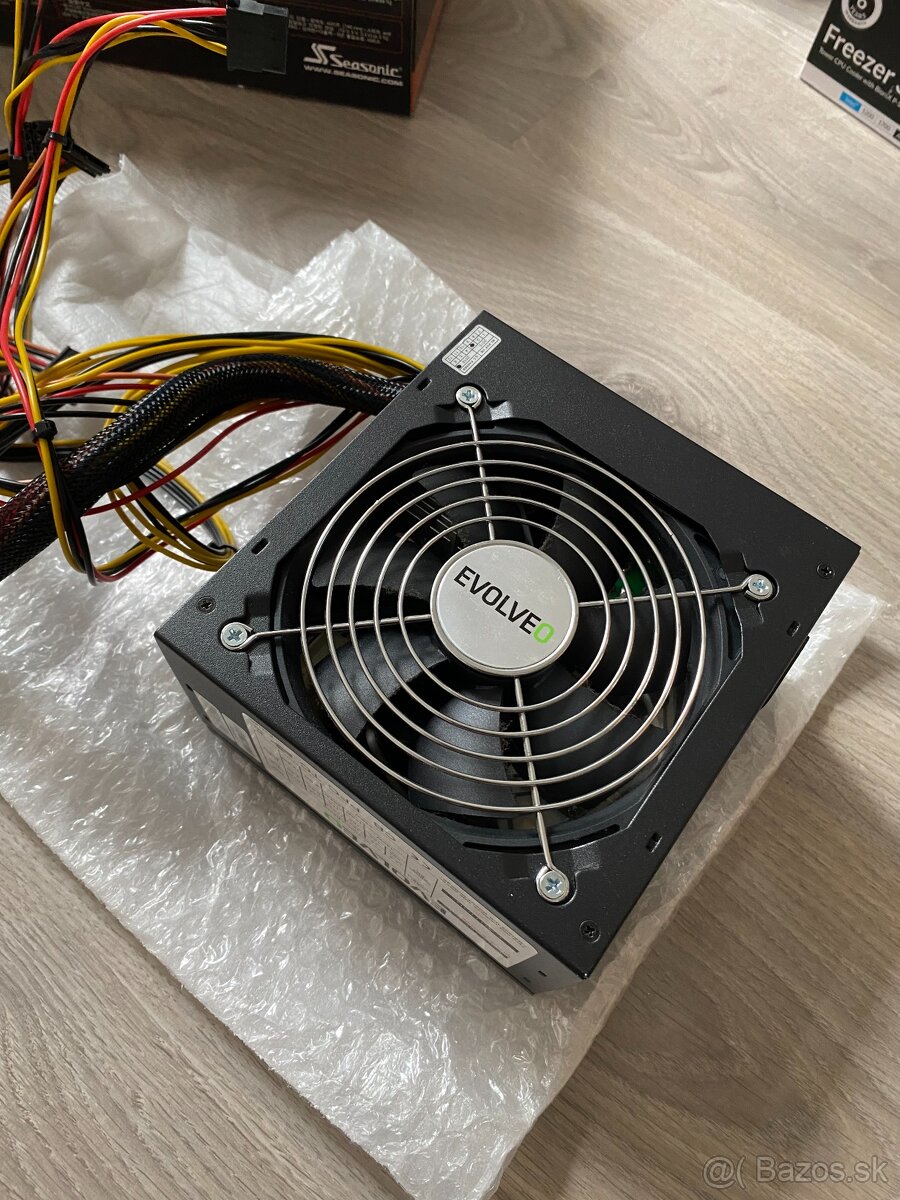 Zdroj - EVOLVED 550 W