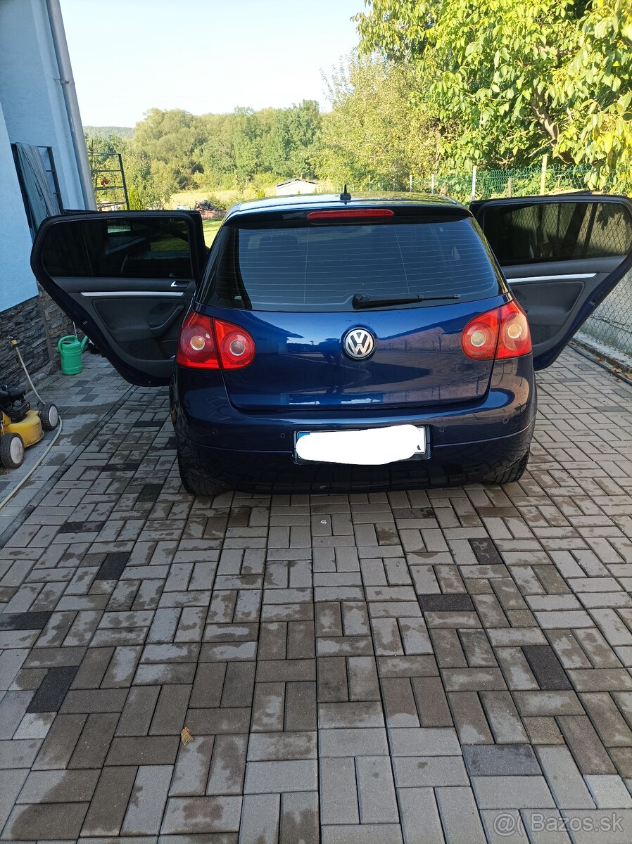 Predám Volkswagen golf 5 automat