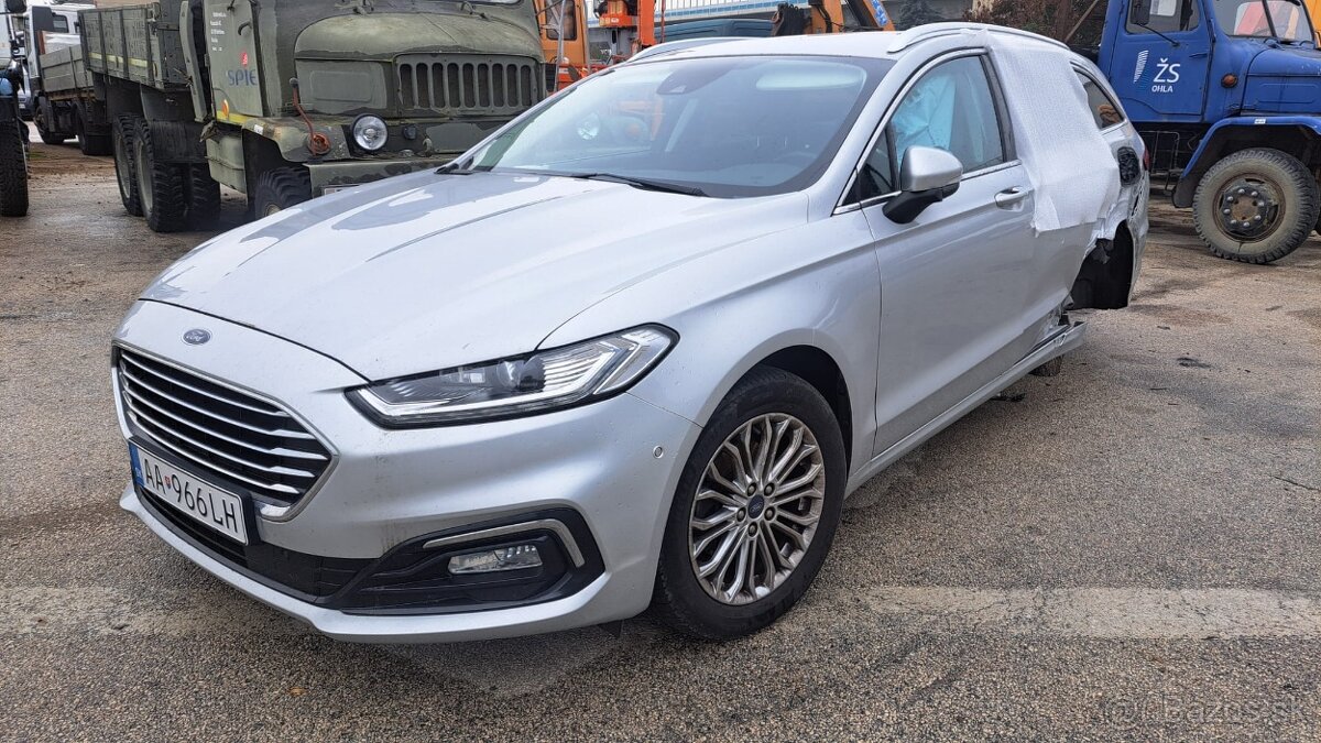 Predám Ford Mondeo 2.0 110 KW, ACC,LED Kamera, ťažné, manuál
