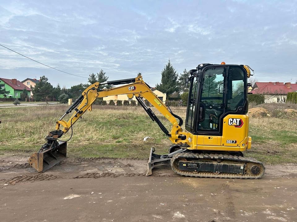 CAT 302.7