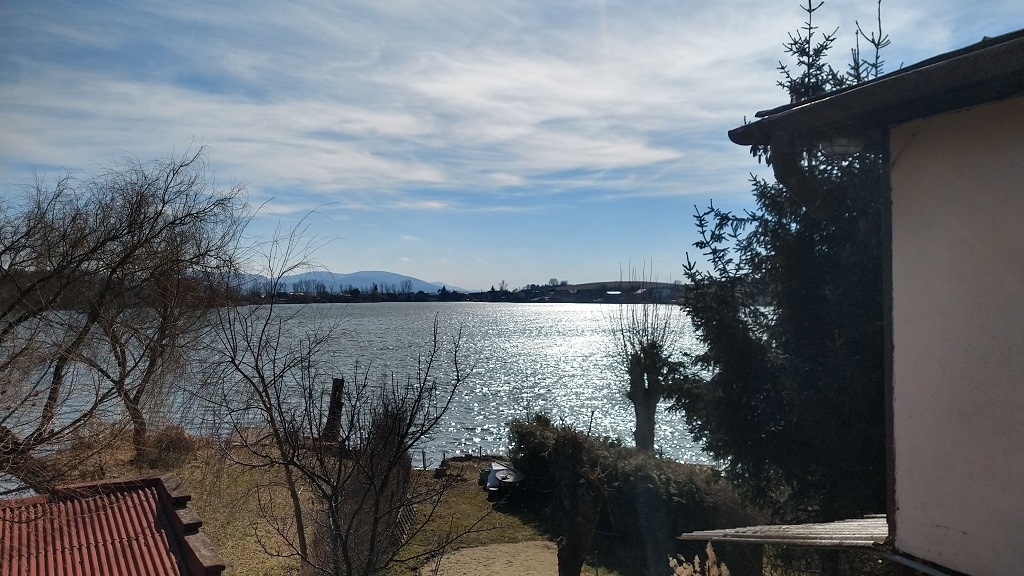 ČAŇA JAZERO / CHATA NA PREDAJ