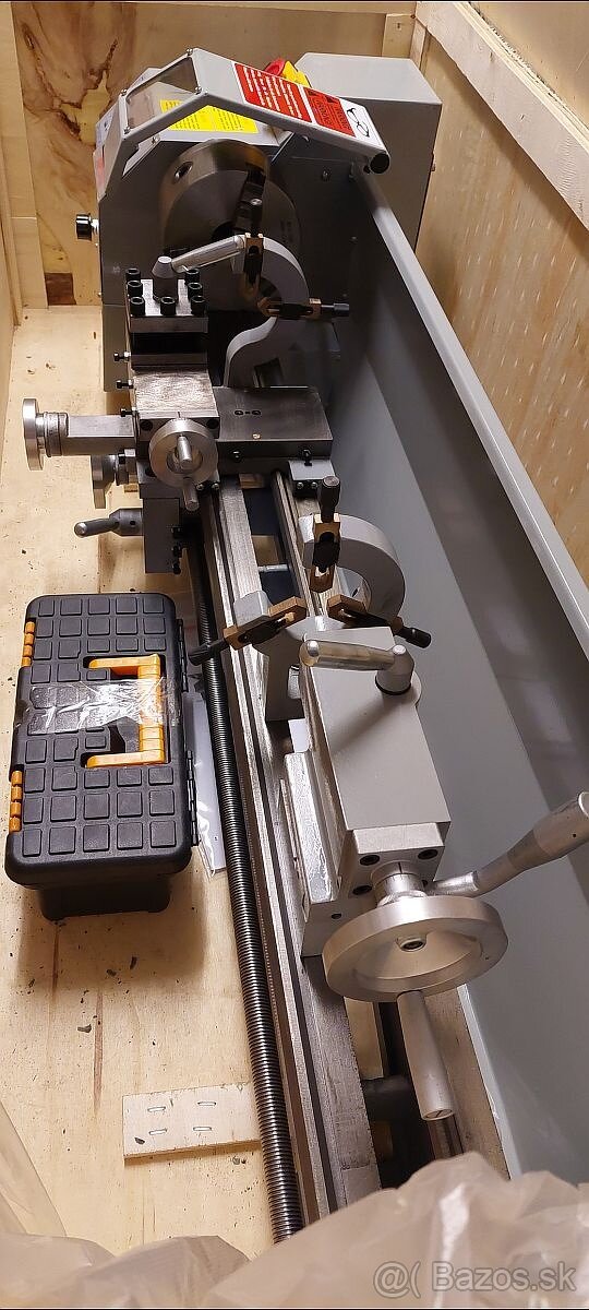 Sústruh na kov s aut.posuvom 1,1kW-(230V) stredova 750mm