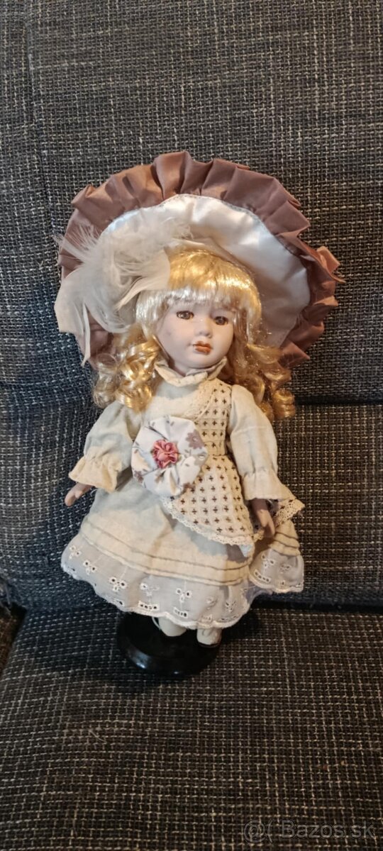 porcelanova babika   38m