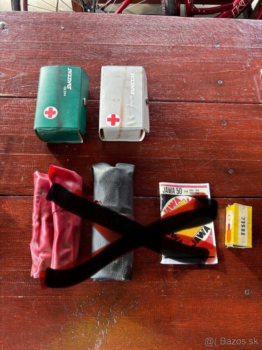 pionier -mustang -lekarnicky