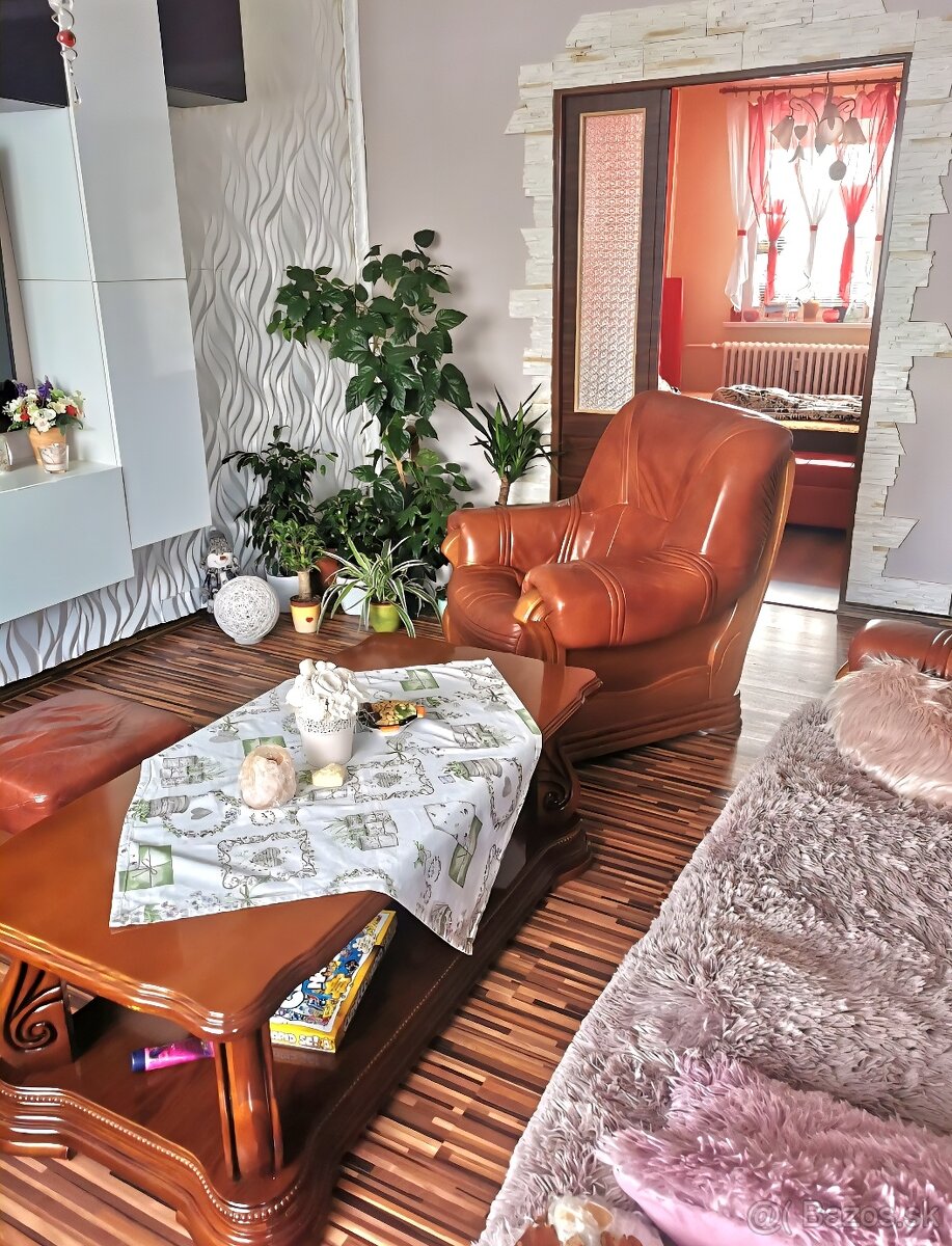 Koženna sedacia suprava