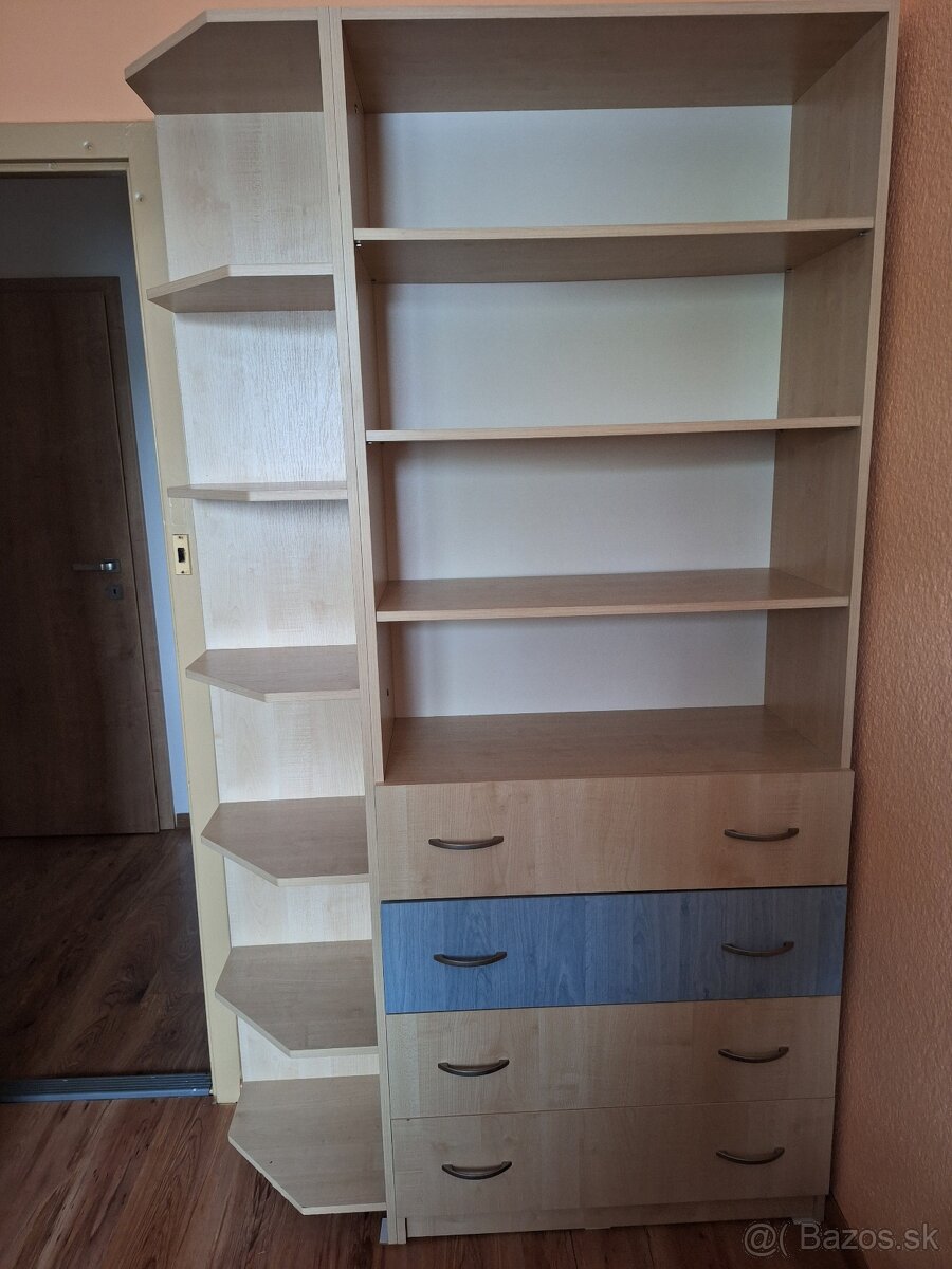 Skrinka na knihy
