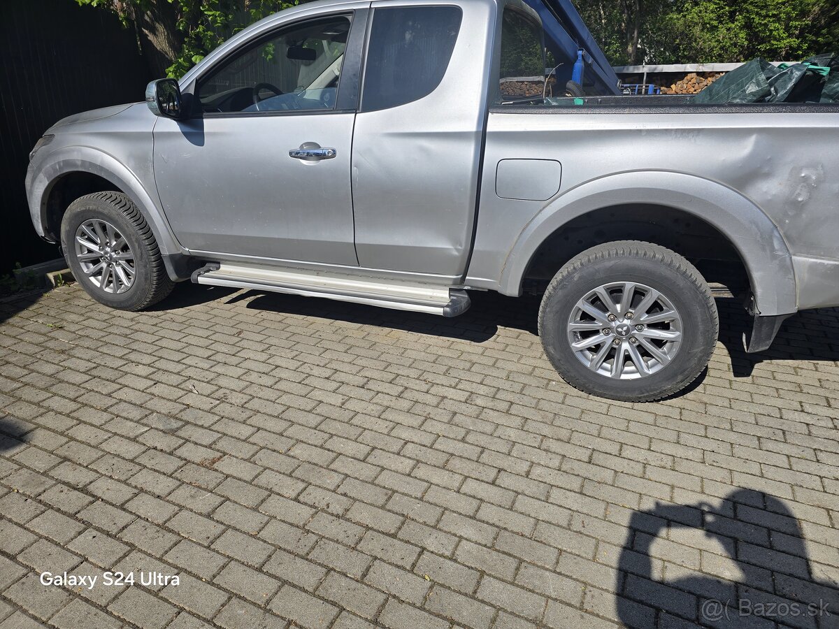 Mitsubishi L200 rv 2016