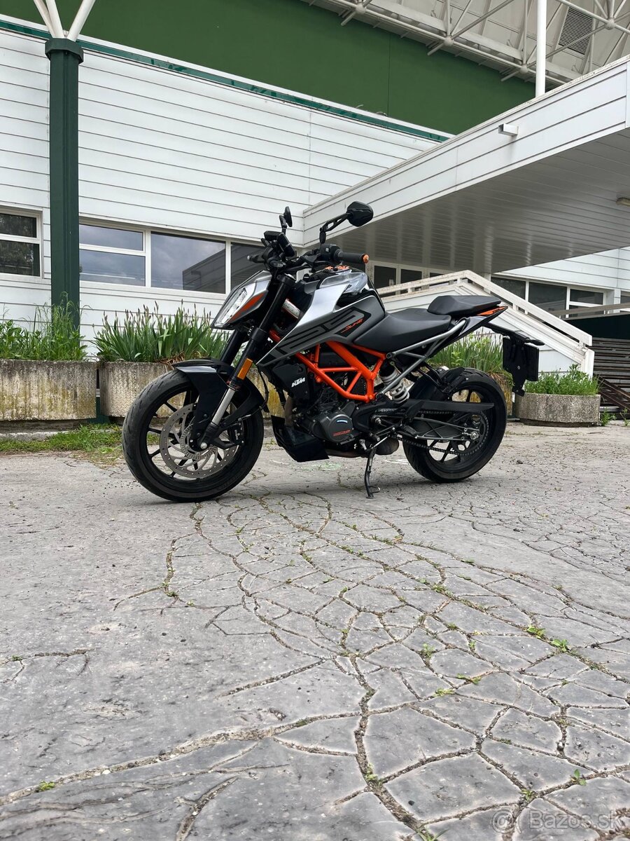 KTM DUKE125