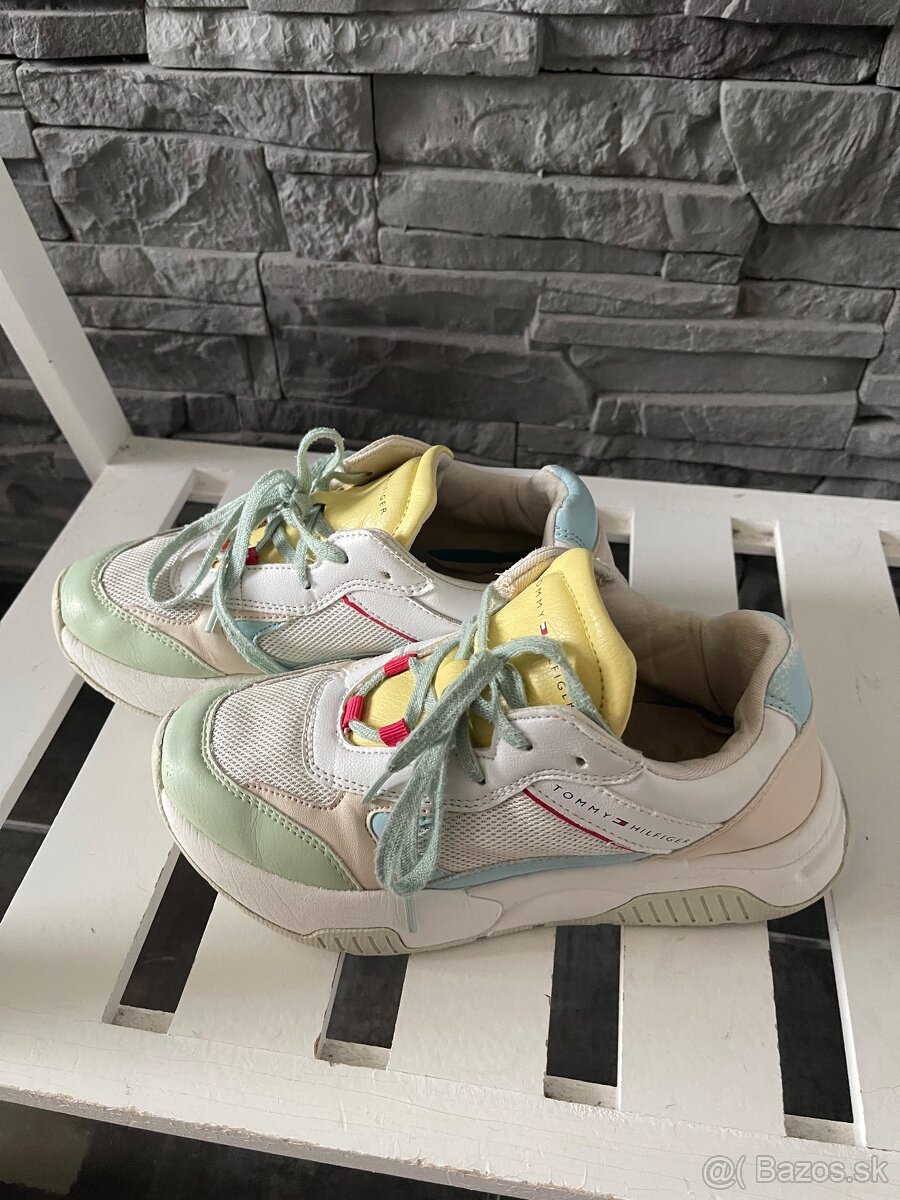 Tommy hilfiger v.36