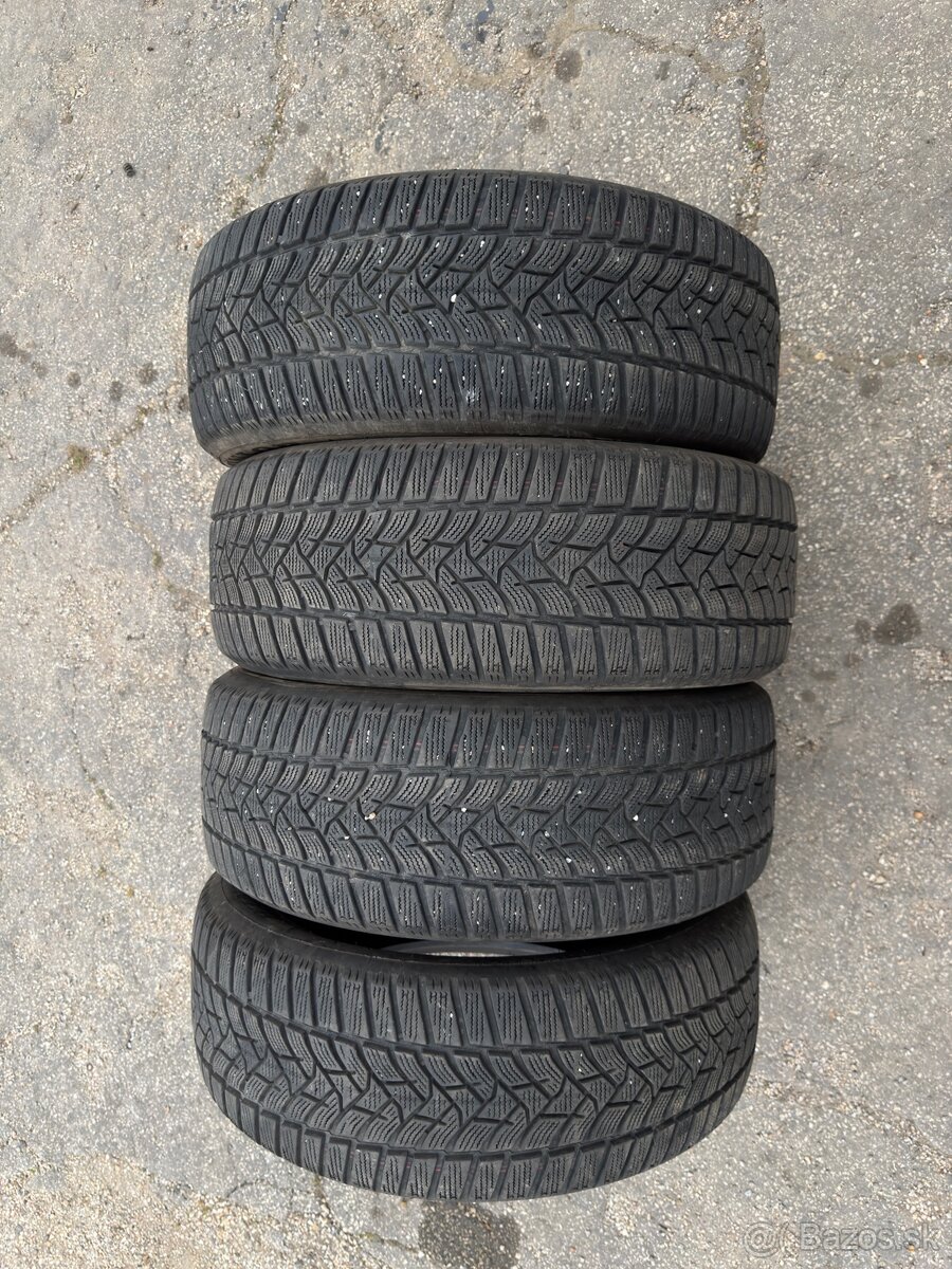 Dunlop zimné 215 55 R17 4ks