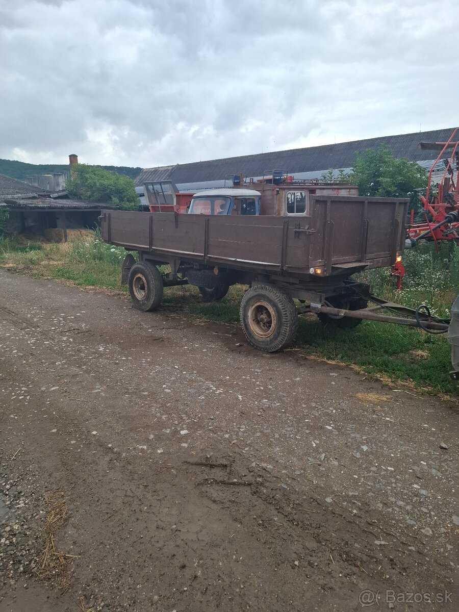 Vlečka za traktor