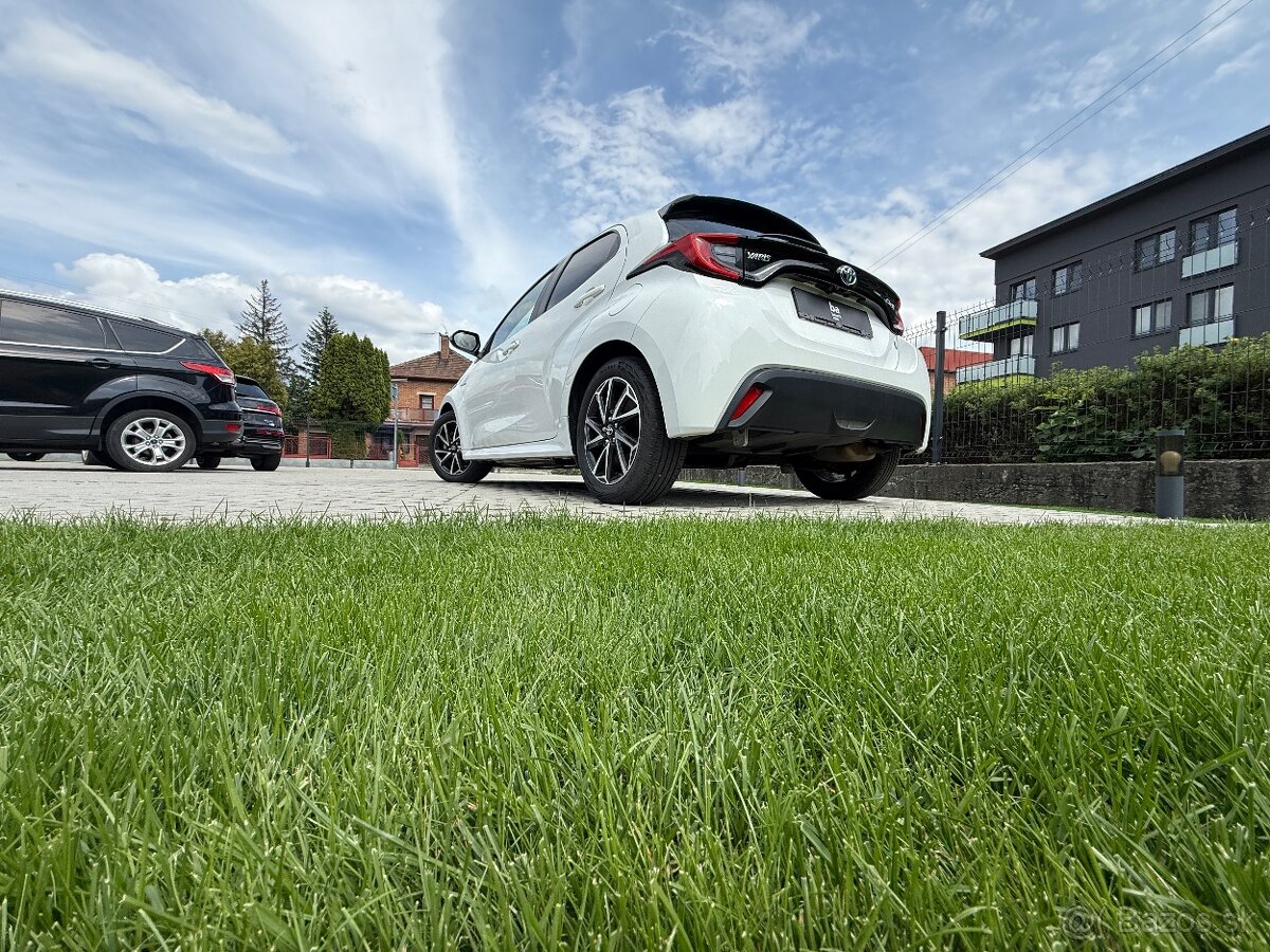 Toyota Yaris , hybrid , automat , 30800 km