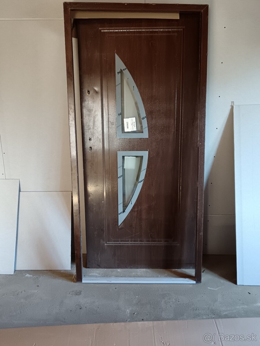 Predám vchodové dvere