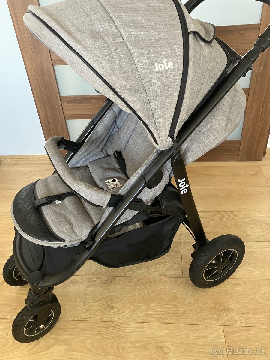 Športový kočík Joie