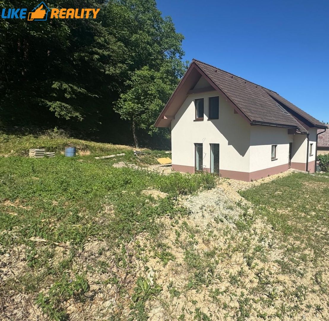 EXKLUZÍVNE:PREDAJ RODINNÝ DOM V OBCI BELUŠA-MIESTNA ČASŤ POD