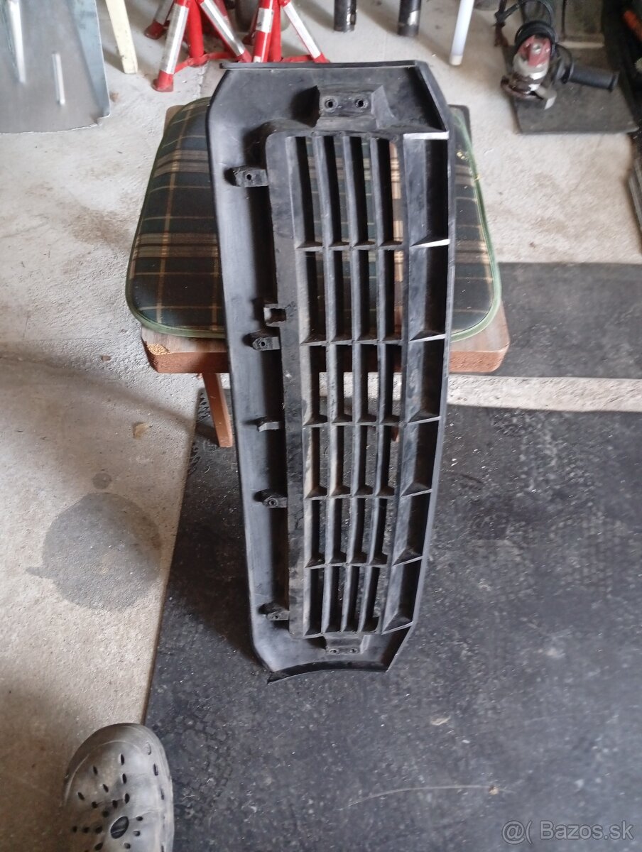 Predná maska na Fabiu 1