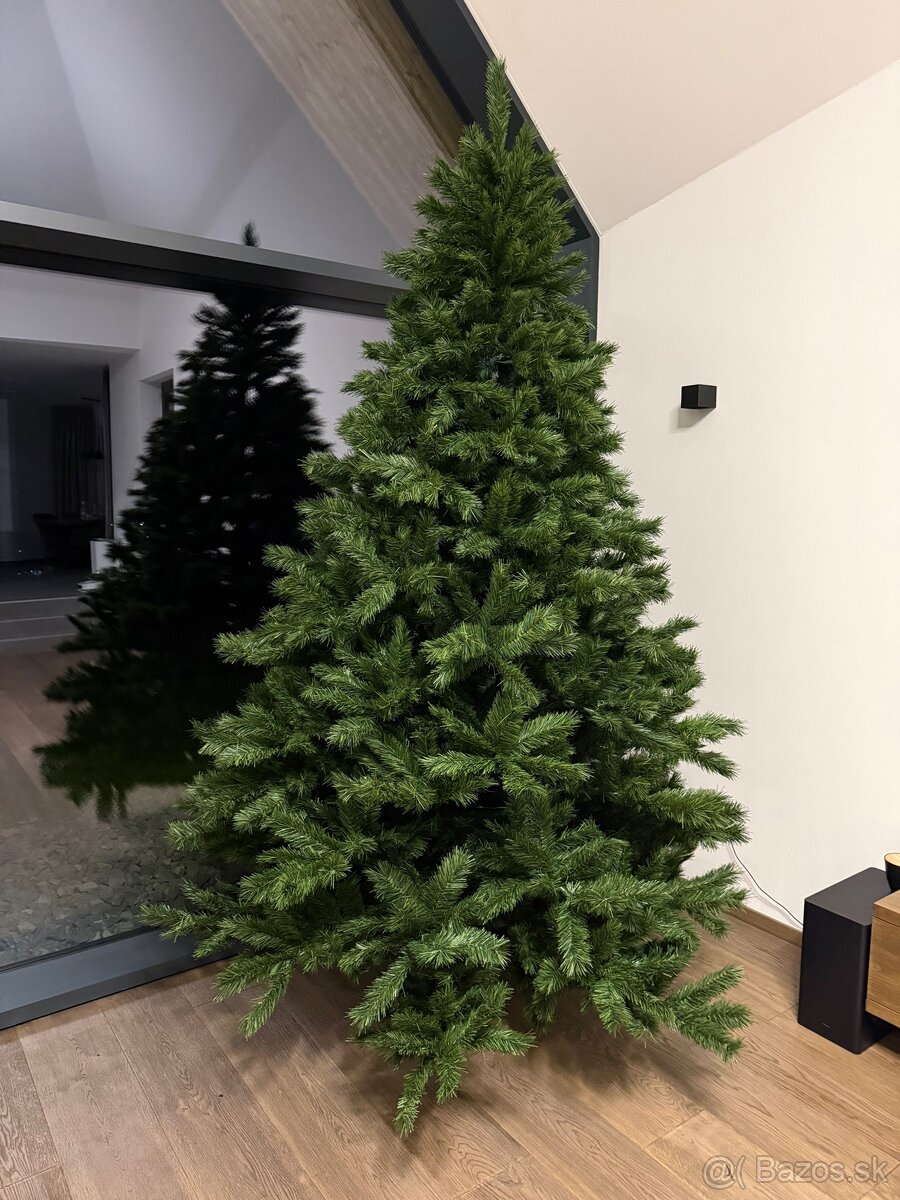 Predám vianočný stromček