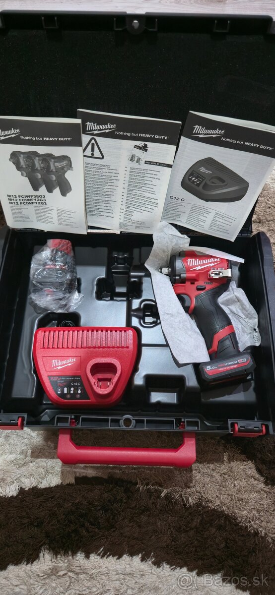 Rázový uťahovák Milwaukee