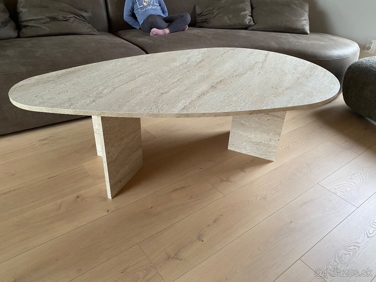 Nový konferenčný stolík