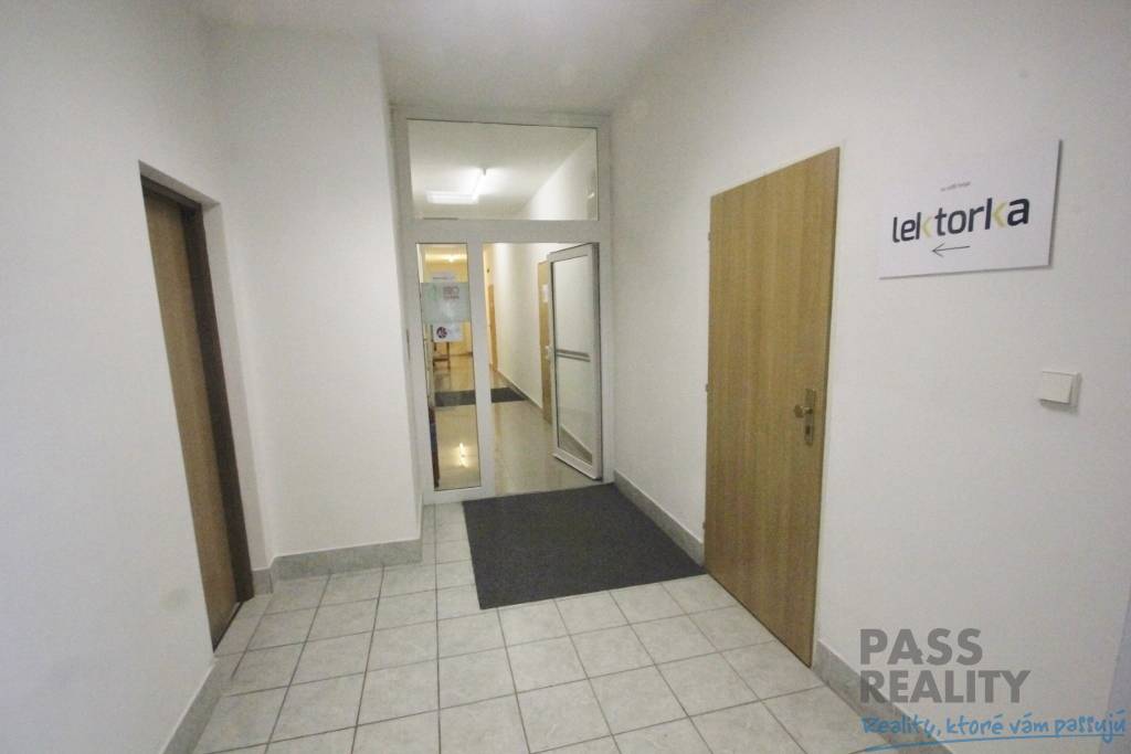 Prenájom kancelárie neďaleko centra mesta, Koceľova ulica