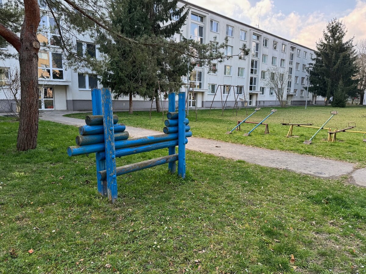 2-izbový byt v príjemnej zelenej lokalite mesta