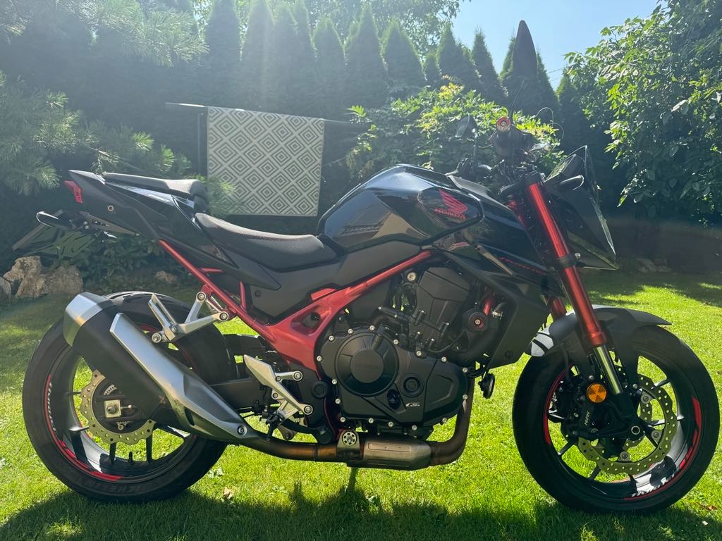 HORNET 750 2023