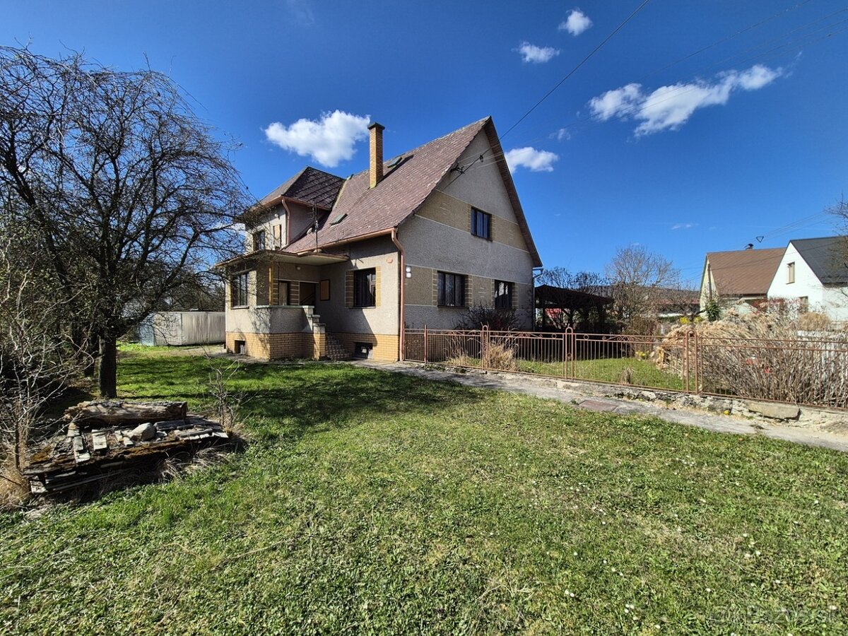 Rodinný dom v pôvodnom stave / 1028 m2 / - Púchov