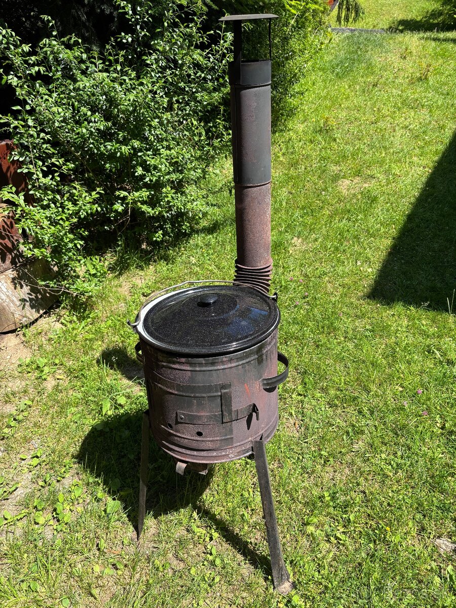 Kotlík na guláš komplet 14l